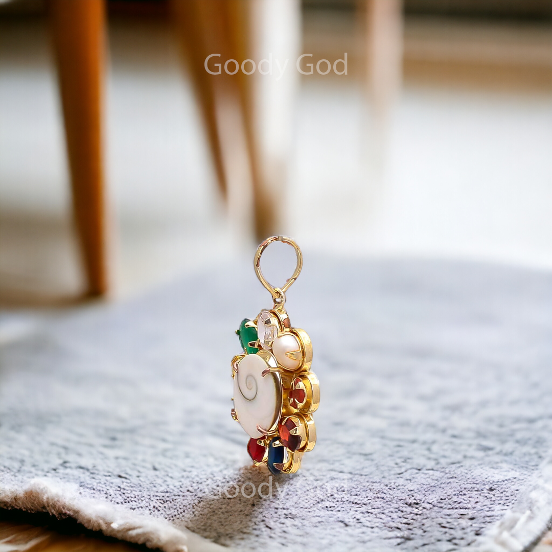 Goodygod Gomti Chakra Navratna Locket/Pendant